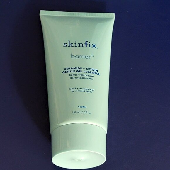 Skinfix barrier+ Ceramide + Ectoin Hydrating Gentle Gel Cleanser 150ml - Picture 11 of 16